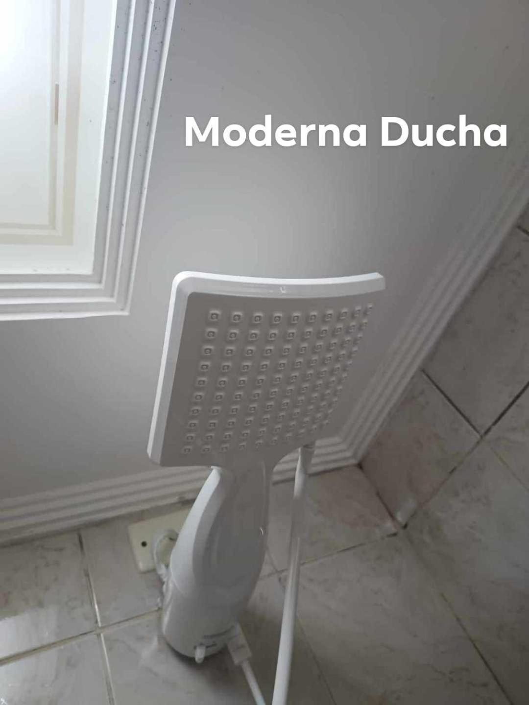100 Mts Praia Roupa Cama Toalha Banho Wi-Fi Ar Condicionado Portaria 24 Horas سانتوس المظهر الخارجي الصورة